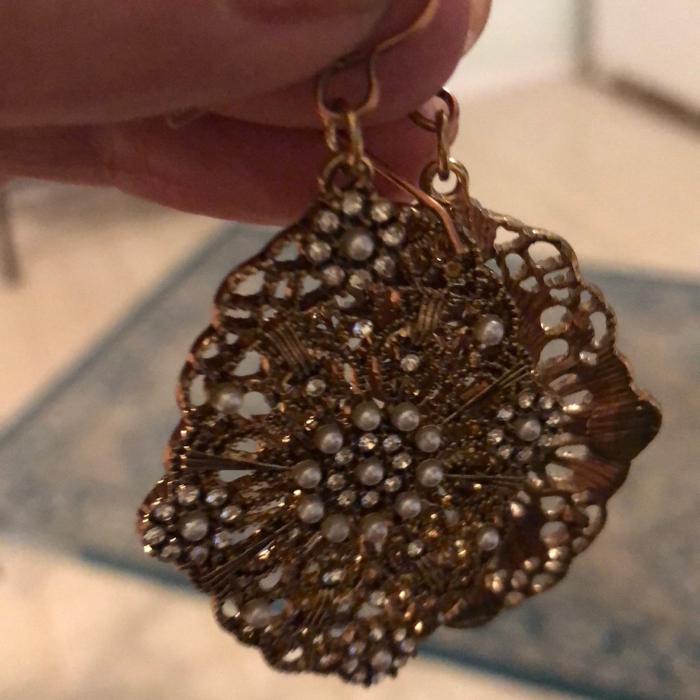 Gold earrings